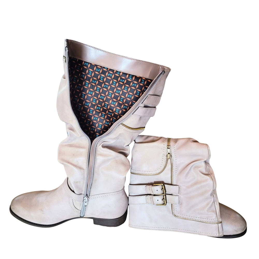 White Mountain "Ranger" Boots, Gorgeous Metal Accents, Perfect For Fall!